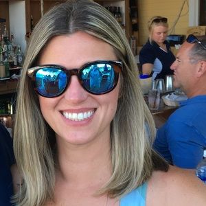 Meet your Posher, Annie